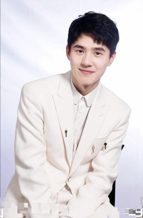 刘昊然完整版爆料视频,揭秘明星幕后生活与成长历程  第2张